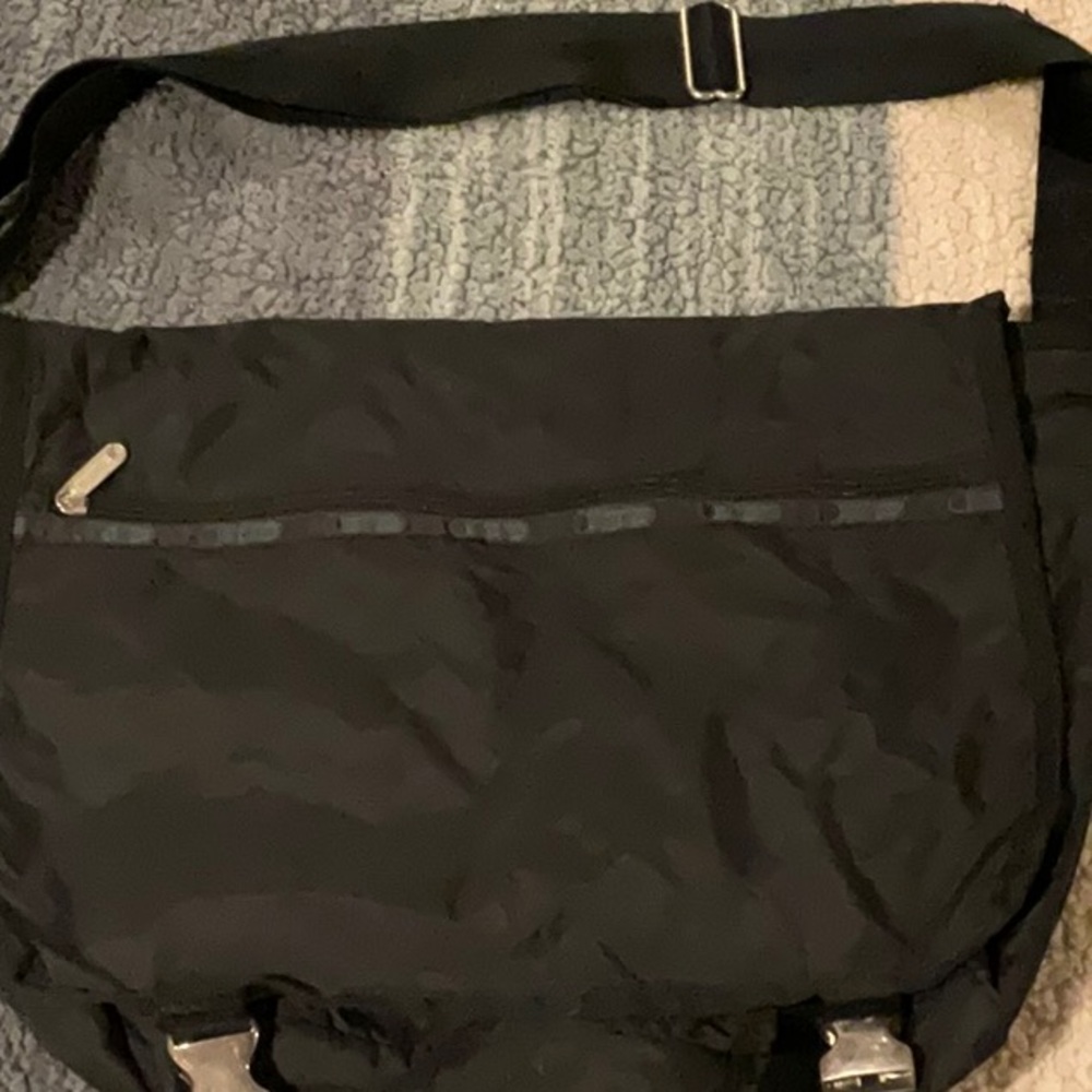 LeSportSac Black Nylon Messenger Bag